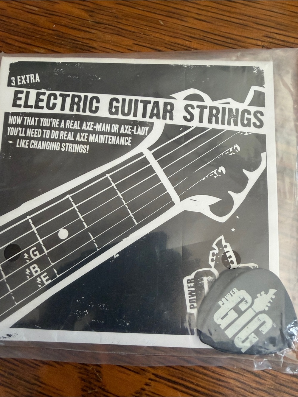 Electric Guitar Strings Pack with Black Guitar Pick -